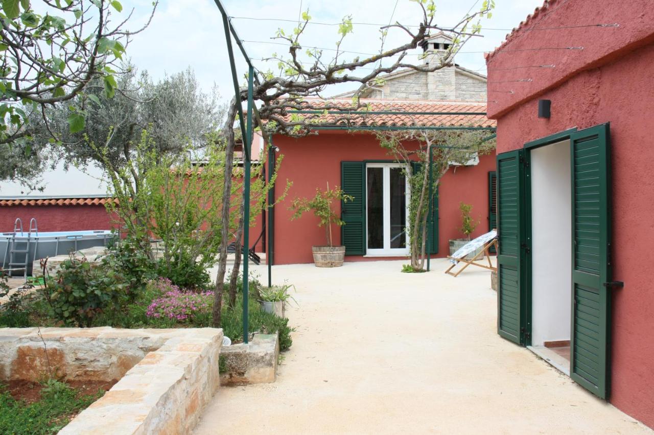 House Bougainvillea Пула Екстер'єр фото
