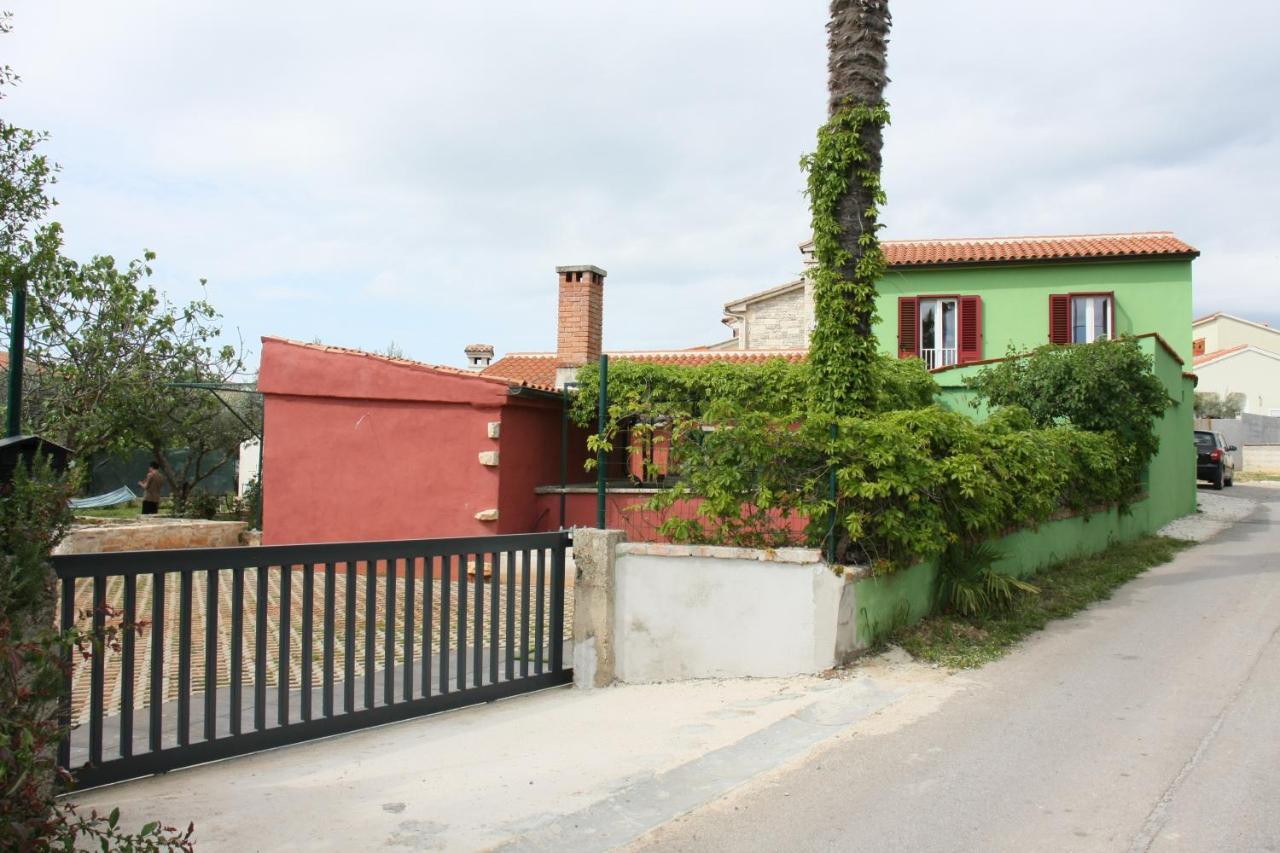House Bougainvillea Пула Екстер'єр фото
