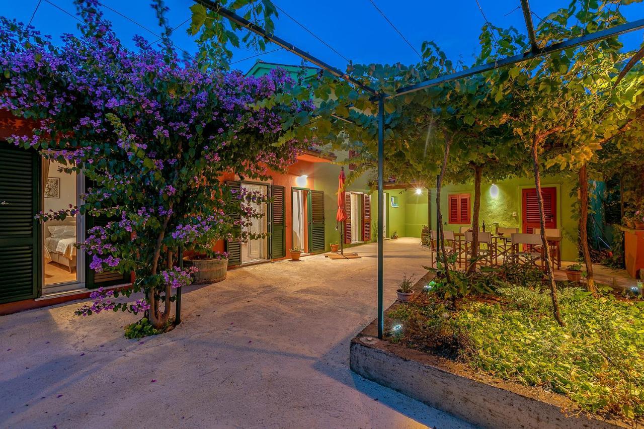 House Bougainvillea Пула Екстер'єр фото
